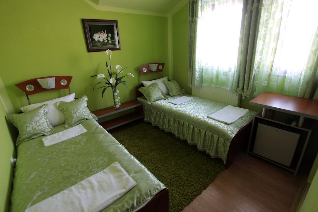 Villa Atina Stara Pazova Zimmer foto